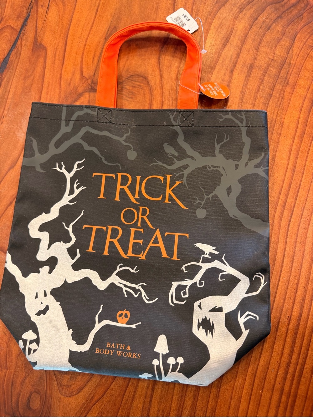 New Bath & Body Works Halloween 2022 Trick or Treat Reflective Glow Candy Bag